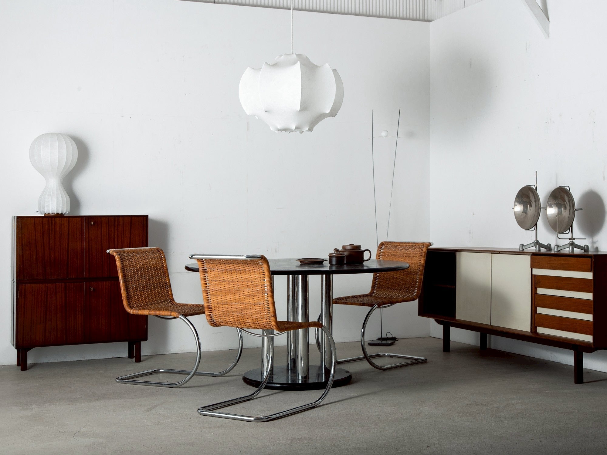 gallery stoop 2509 #002