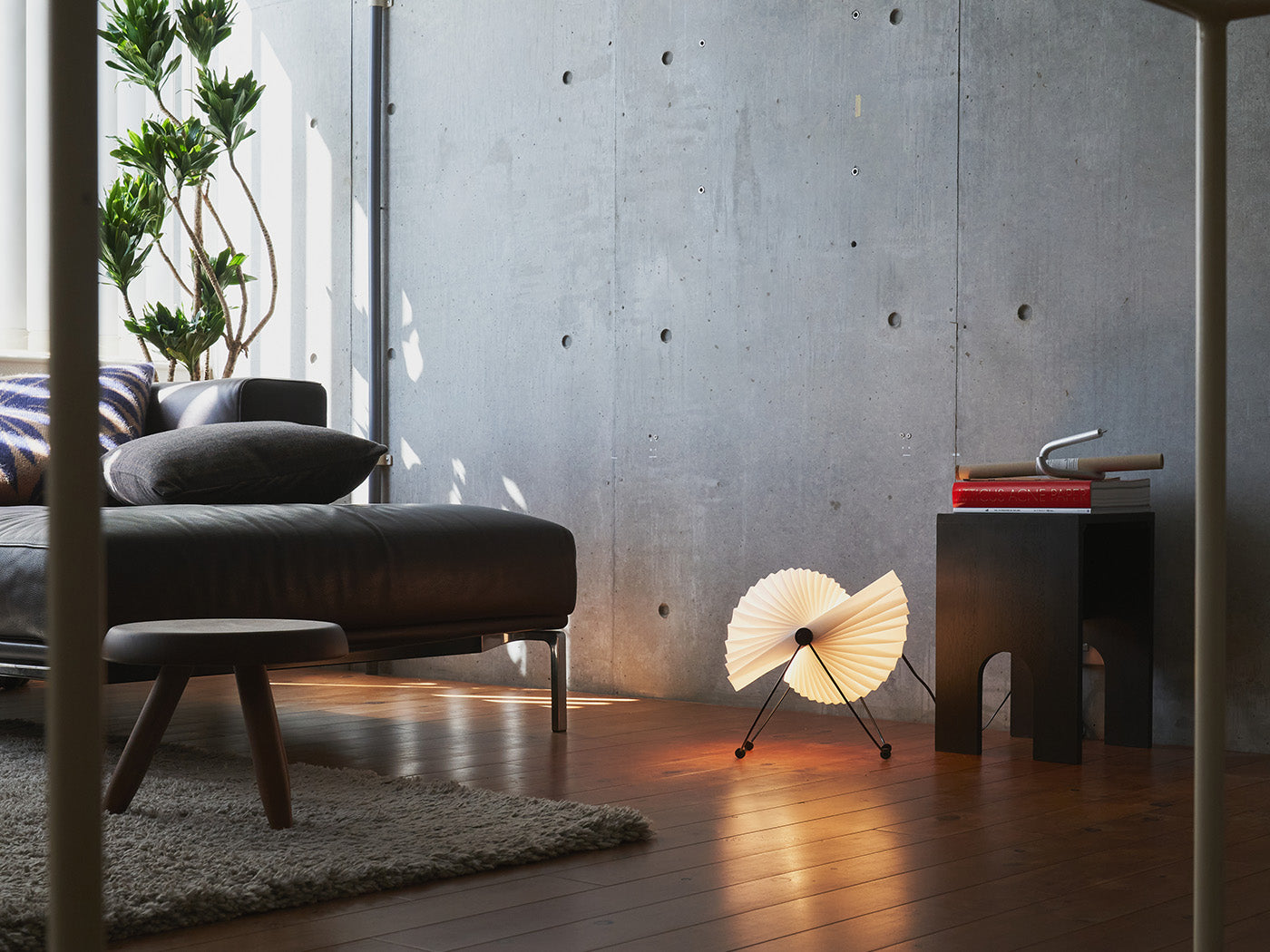 高低差のある光の演出 | ECLIPSE Lamp(エクリプス ランプ)