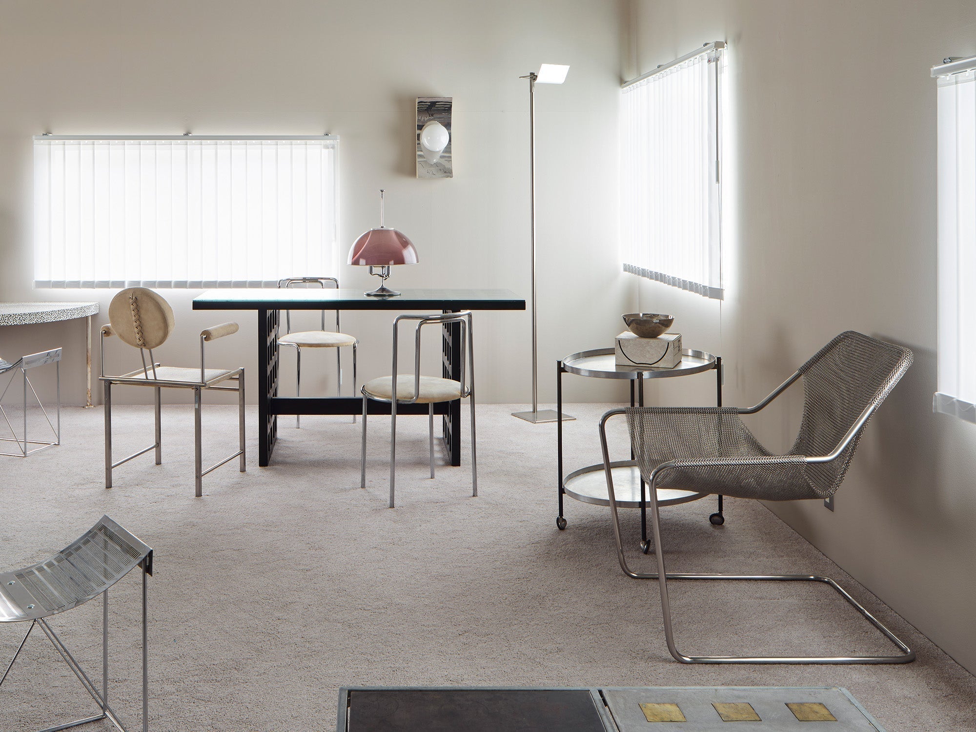 gallery stoop 2504 #001