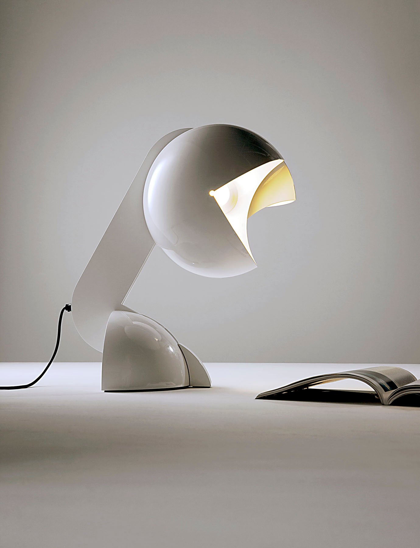 RUSPA Table Lamp by Gae Aulenti for Martinelli Luce
