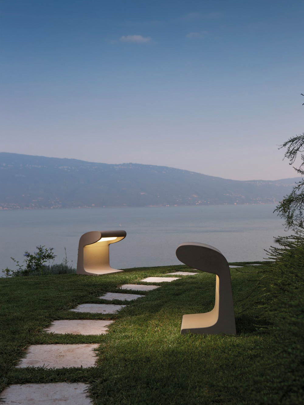 Borne Béton Grande Outdoor Floor Lamp by Le Corbusier for NEMO