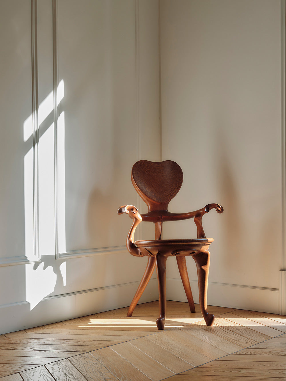 Calvet Arm Chair by Antoni Gaudí for BD Barcelona