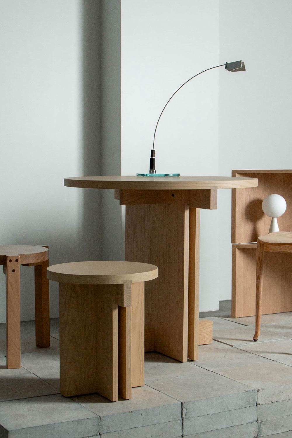 Rak Bistro Table φ80 by Francesc Rifé for Kendo