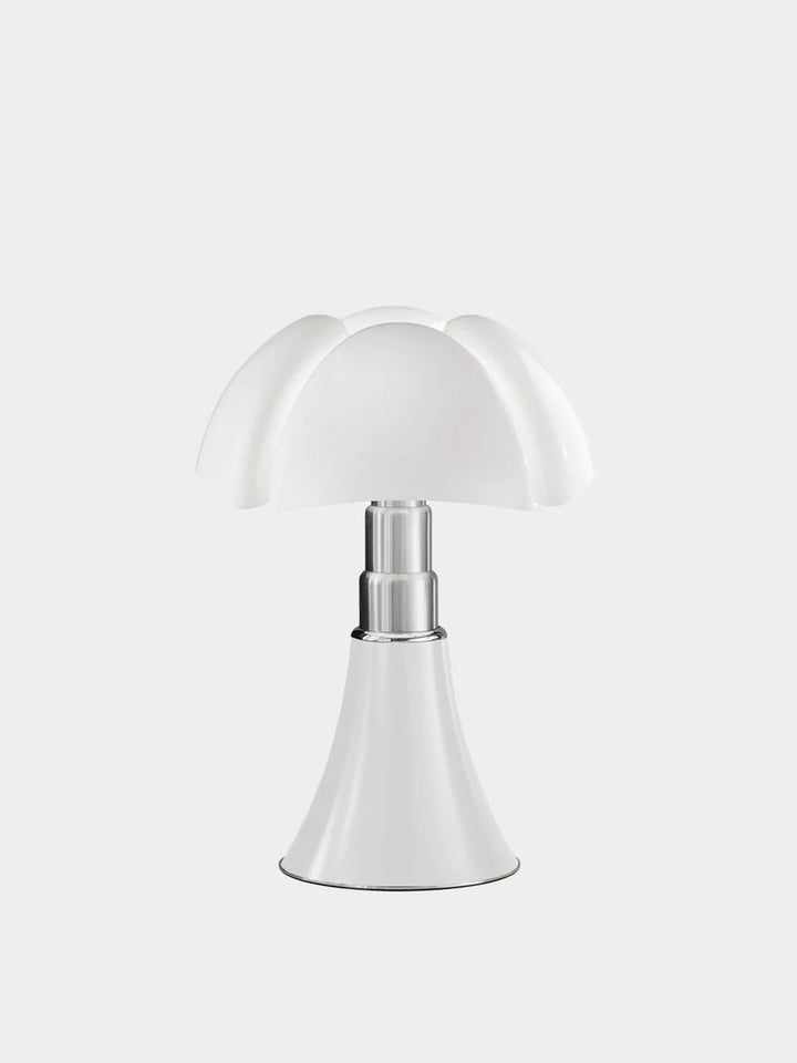 Gae Aulenti,ガエ・アウレンティ,Martinelli Luce,マルティネリルーチェ,PIPISTRELLO,table lamp, ピピステレッロ,テーブルランプ,topso,トプソ,デザイナーズ家具,ショールーム,清澄白河,インテリアデザイン