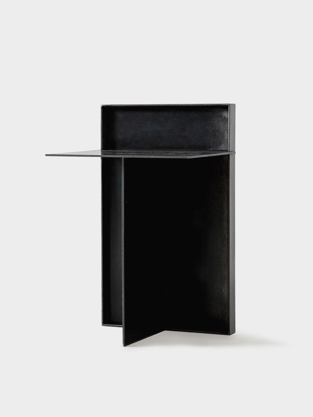 pinstripe,side table,サイドテーブル,soho house,Domhnall Nolan,Makino Arushi Design,漆,Art,アート,stoop,topso,清澄白河,Interior Design,ヴィンテージ,家具,雑貨,インテリア,店舗什器,設計,インテリアデザイン,内装,什器,店舗設計,ギャラリー,デザイナーズ家具,ショールーム