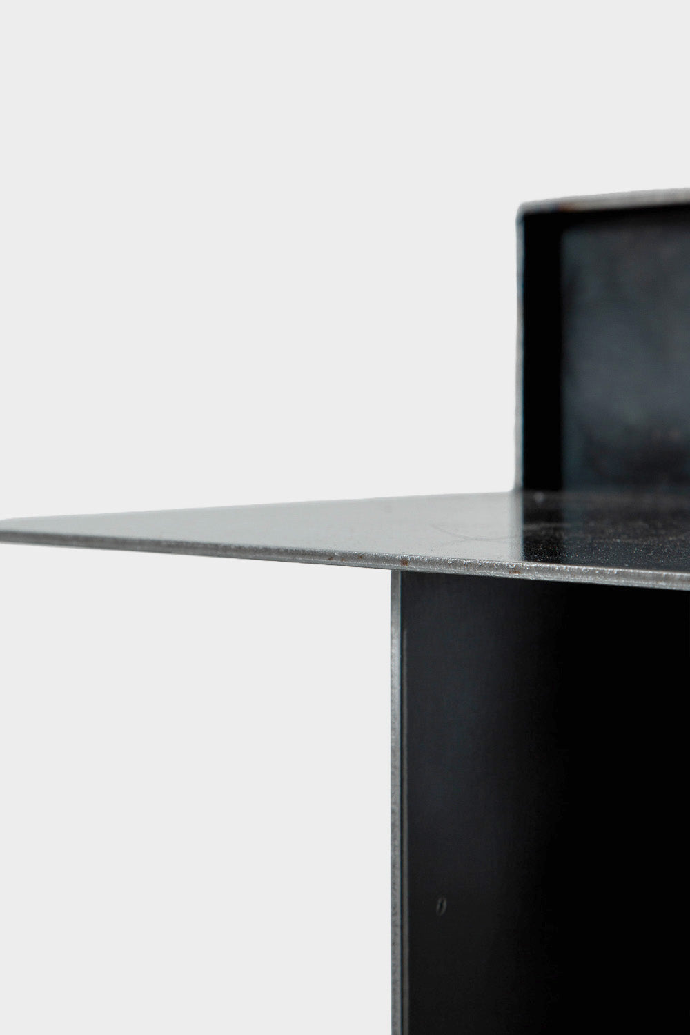 pinstripe,side table,サイドテーブル,soho house,Domhnall Nolan,Makino Arushi Design,漆,Art,アート,stoop,topso,清澄白河,Interior Design,ヴィンテージ,家具,雑貨,インテリア,店舗什器,設計,インテリアデザイン,内装,什器,店舗設計,ギャラリー,デザイナーズ家具,ショールーム