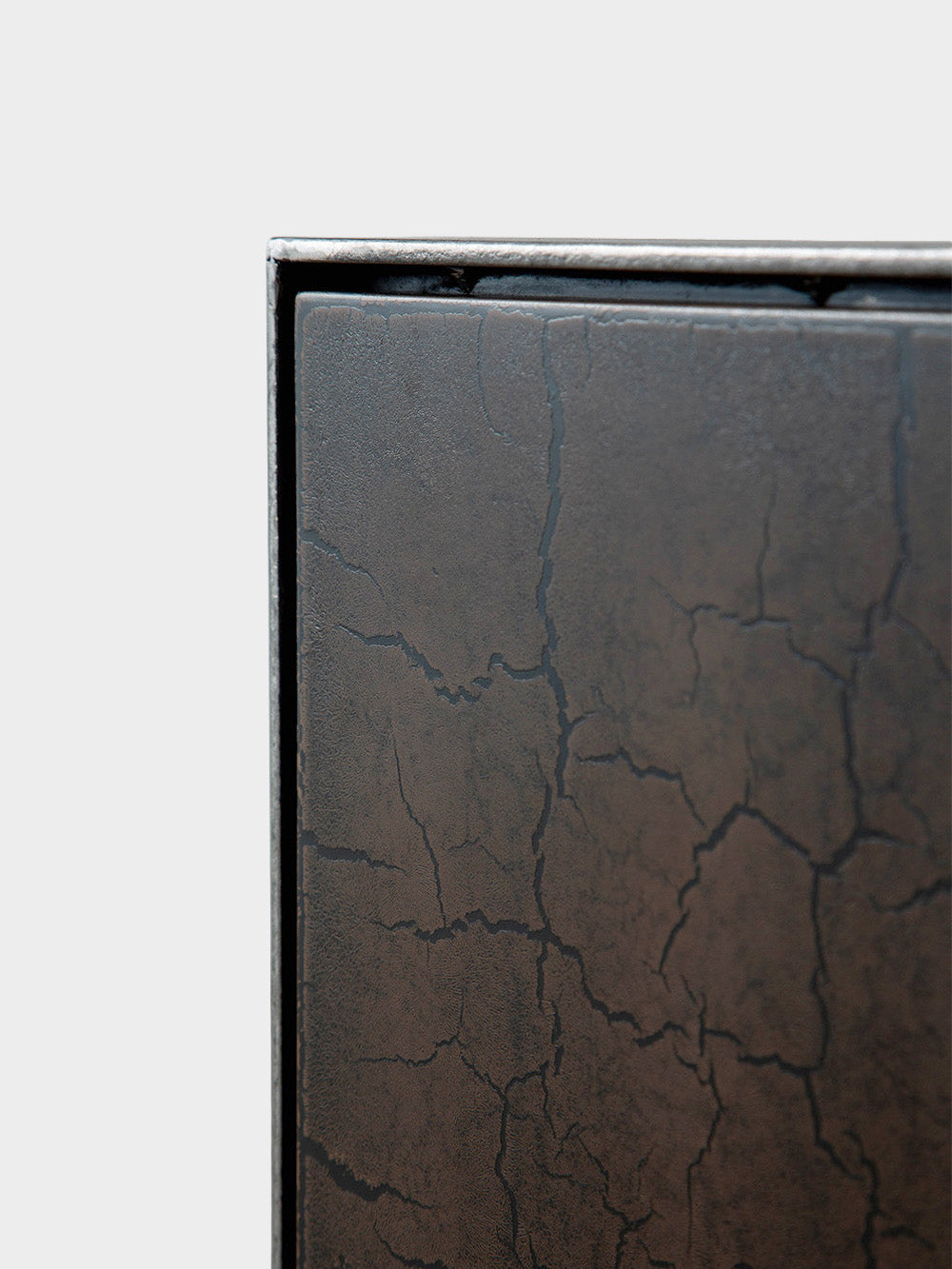 pinstripe,side table,サイドテーブル,soho house,Domhnall Nolan,Makino Arushi Design,漆,Art,アート,stoop,topso,清澄白河,Interior Design,ヴィンテージ,家具,雑貨,インテリア,店舗什器,設計,インテリアデザイン,内装,什器,店舗設計,ギャラリー,デザイナーズ家具,ショールーム