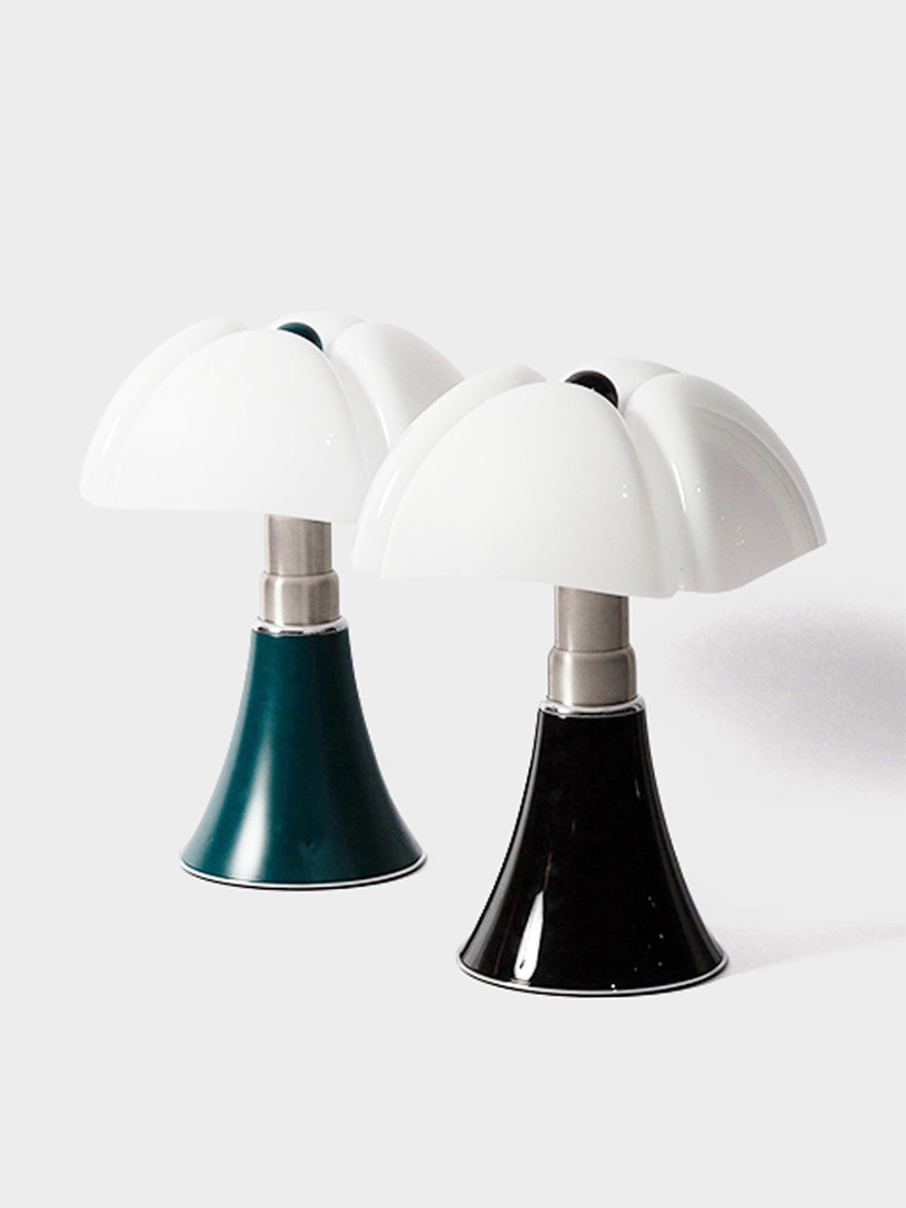 Gae Aulenti,ガエ・アウレンティ,Martinelli Luce,マルティネリルーチェ,PIPISTRELLO,table lamp, ピピステレッロ,テーブルランプ,topso,トプソ,デザイナーズ家具,ショールーム,清澄白河,インテリアデザイン