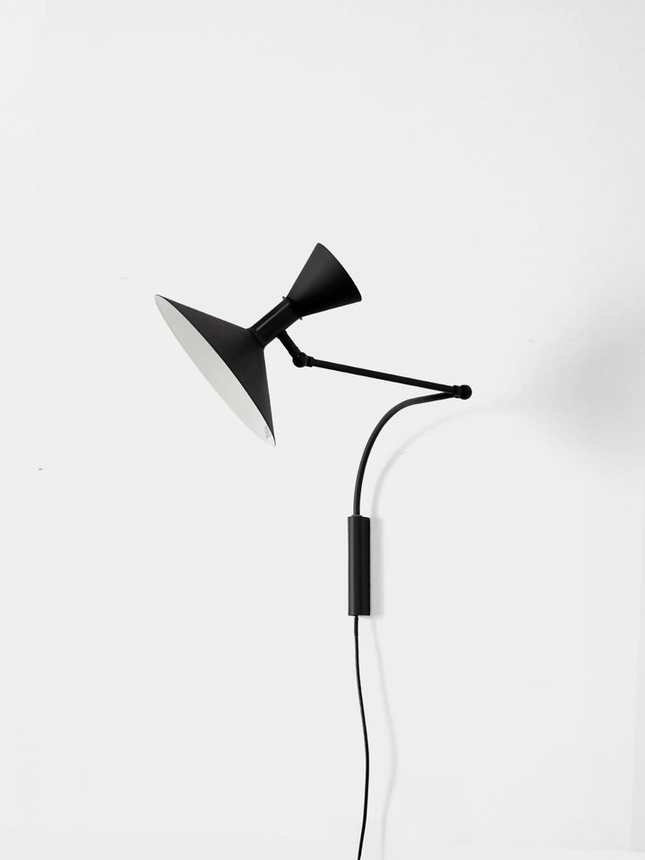 Le Corbusier,ル・コルビュジエ,NEMO,ネモ,wall lamp,ウォールランプ,Lampe De Marseille,ランプ・ドゥ・マルセイユ,topso,トプソ,デザイナーズ家具,ショールーム,清澄白河,インテリアデザイン