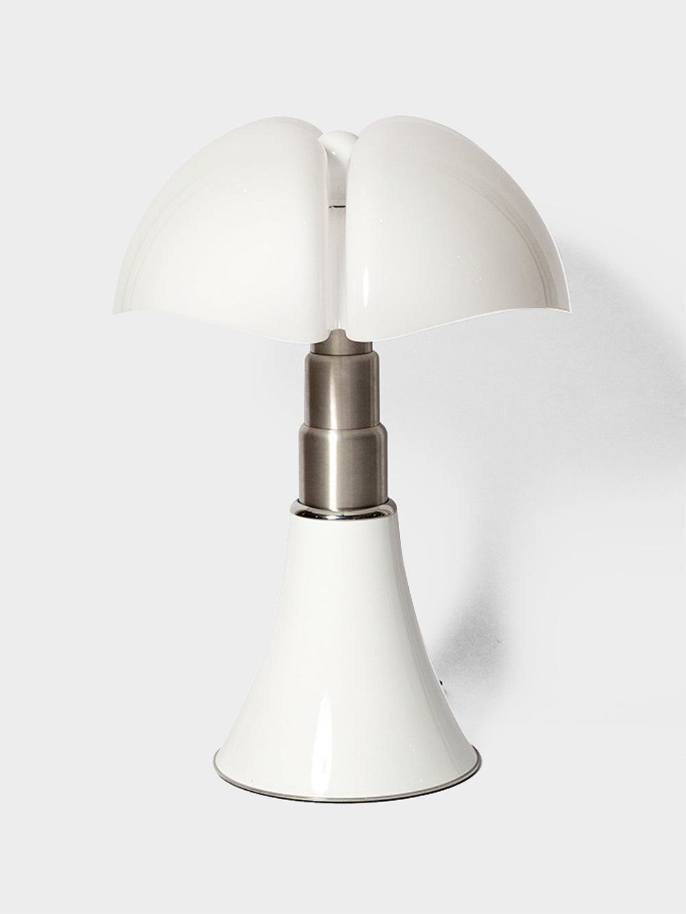 Gae Aulenti,ガエ・アウレンティ,Martinelli Luce,マルティネリルーチェ,PIPISTRELLO,table lamp, ピピステレッロ,テーブルランプ,topso,トプソ,デザイナーズ家具,ショールーム,清澄白河,インテリアデザイン