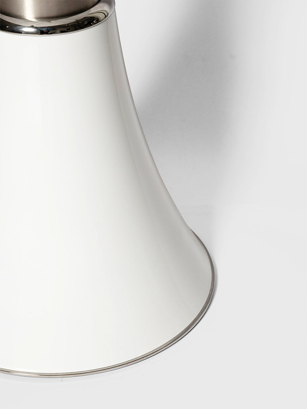 Gae Aulenti,ガエ・アウレンティ,Martinelli Luce,マルティネリルーチェ,PIPISTRELLO,table lamp, ピピステレッロ,テーブルランプ,topso,トプソ,デザイナーズ家具,ショールーム,清澄白河,インテリアデザイン