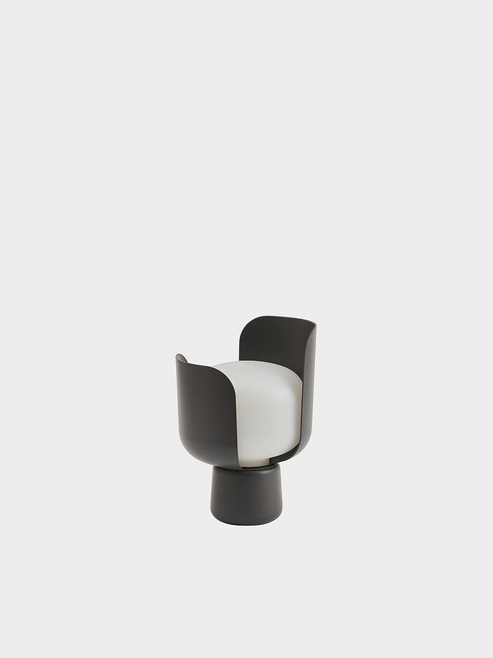 Andreas Engesvik,アンドレアス・エンゲスヴィック,Fontana Arte,フォンタナアルテ,Blom Table Lamp,ブロムテーブルランプ,topso,トプソ,デザイナーズ家具,ショールーム,清澄白河,インテリアデザイン
