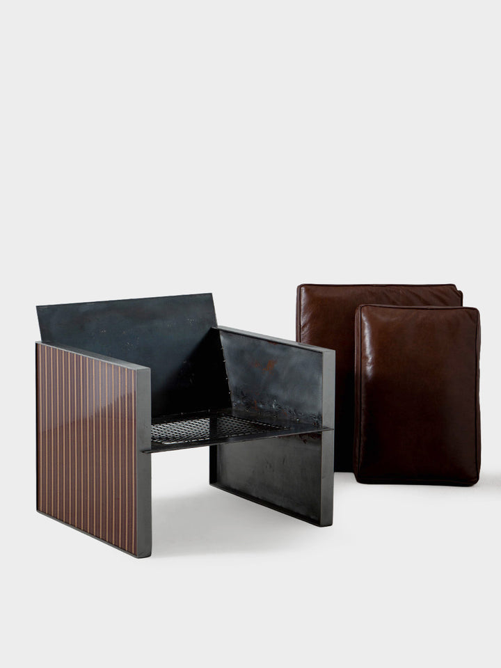 Lounge chair,chair,ラウンジチェア,チェア,pinstripe,soho house,Domhnall Nolan,Makino Arushi Design,漆,Art,アート,stoop,topso,清澄白河,Interior Design,ヴィンテージ,家具,雑貨,インテリア,店舗什器,設計,インテリアデザイン,内装,什器,店舗設計,ギャラリー,デザイナーズ家具,ショールーム