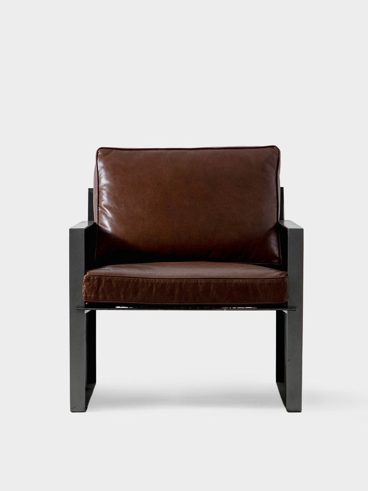 Lounge chair,chair,ラウンジチェア,チェア,pinstripe,soho house,Domhnall Nolan,Makino Arushi Design,漆,Art,アート,stoop,topso,清澄白河,Interior Design,ヴィンテージ,家具,雑貨,インテリア,店舗什器,設計,インテリアデザイン,内装,什器,店舗設計,ギャラリー,デザイナーズ家具,ショールーム