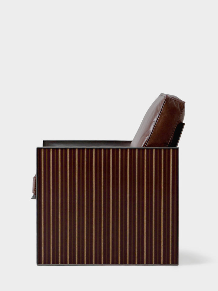 Lounge chair,chair,ラウンジチェア,チェア,pinstripe,soho house,Domhnall Nolan,Makino Arushi Design,漆,Art,アート,stoop,topso,清澄白河,Interior Design,ヴィンテージ,家具,雑貨,インテリア,店舗什器,設計,インテリアデザイン,内装,什器,店舗設計,ギャラリー,デザイナーズ家具,ショールーム