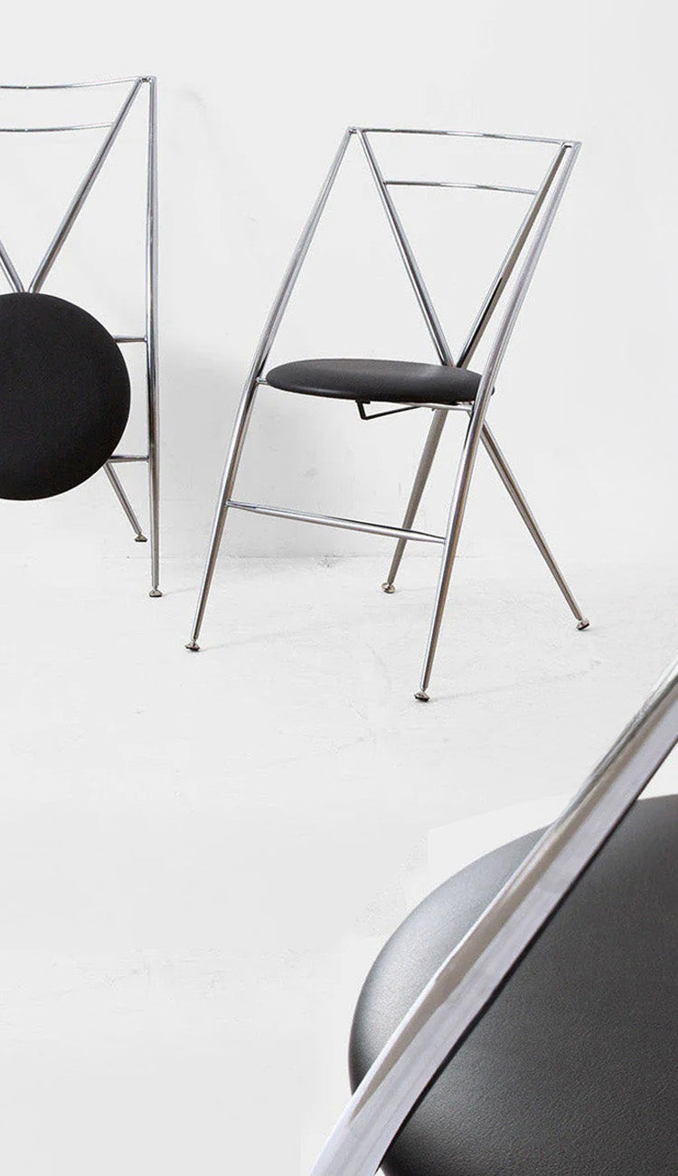 Cinderella Folding Chair（シンデレラチェア）　|　フランスと日本のアイデンティティが融合し産まれた、独創的な折りたたみ椅子。