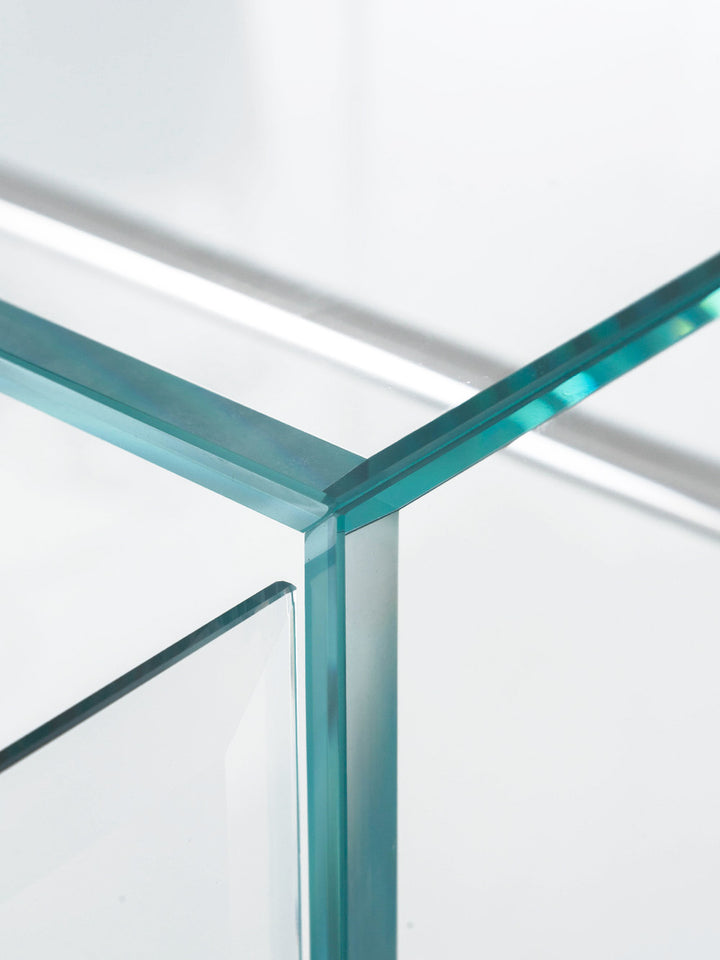 Prism Glass Wardrobe by Tokujin Yoshioka for GLAS ITALIA